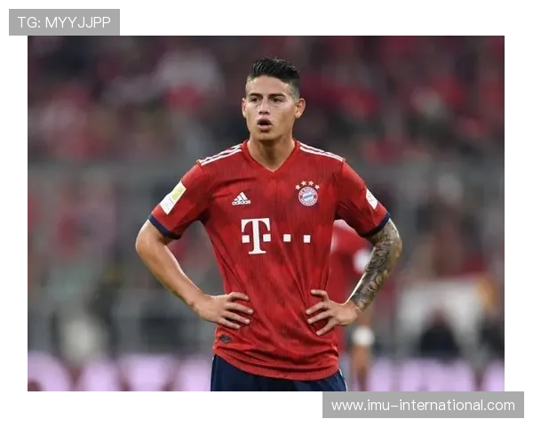 科瓦奇赞阿德耶米跳跃能力超凡如同飞翔的球员